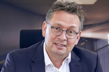 23-02 Bl&ouml;men_Velener Digital Summit(1)